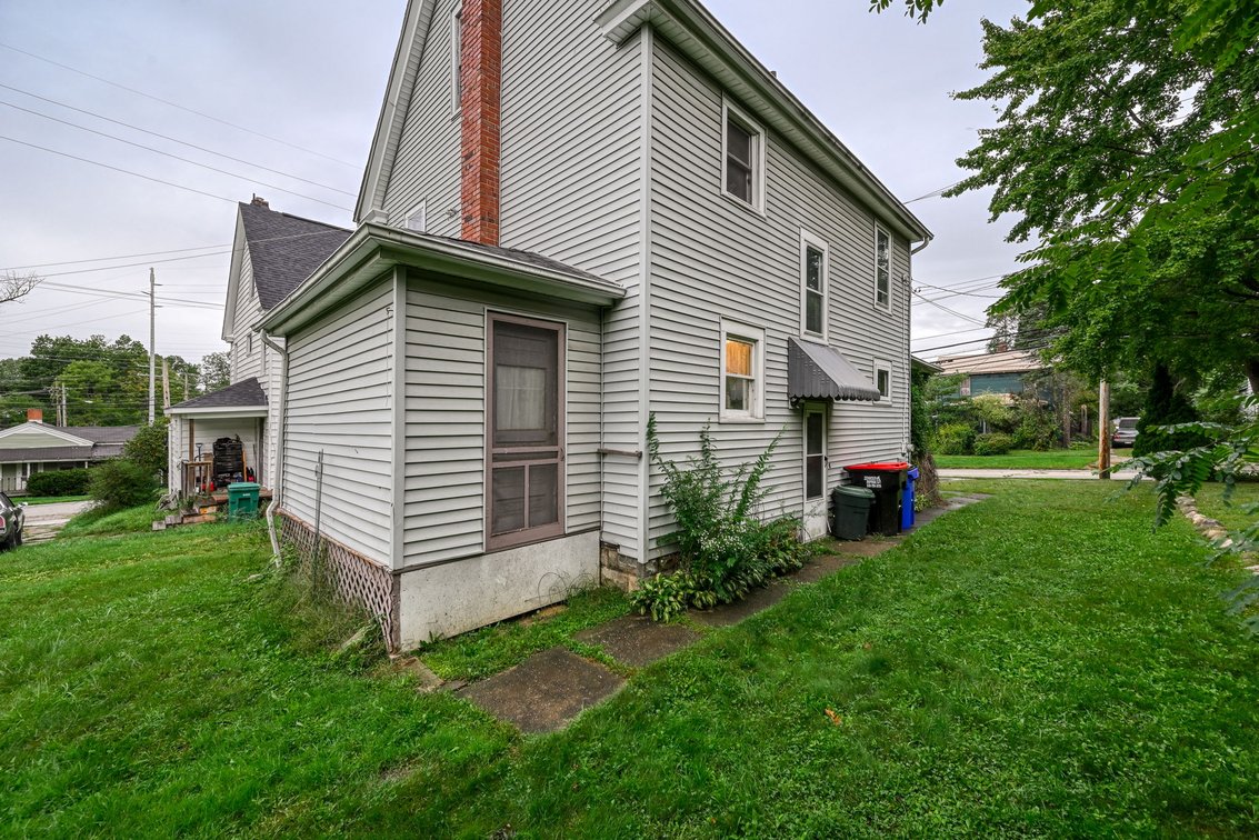 Image for REAL ESTATE AUCTION • 267 RIDDLE RAVENNA OH 44266