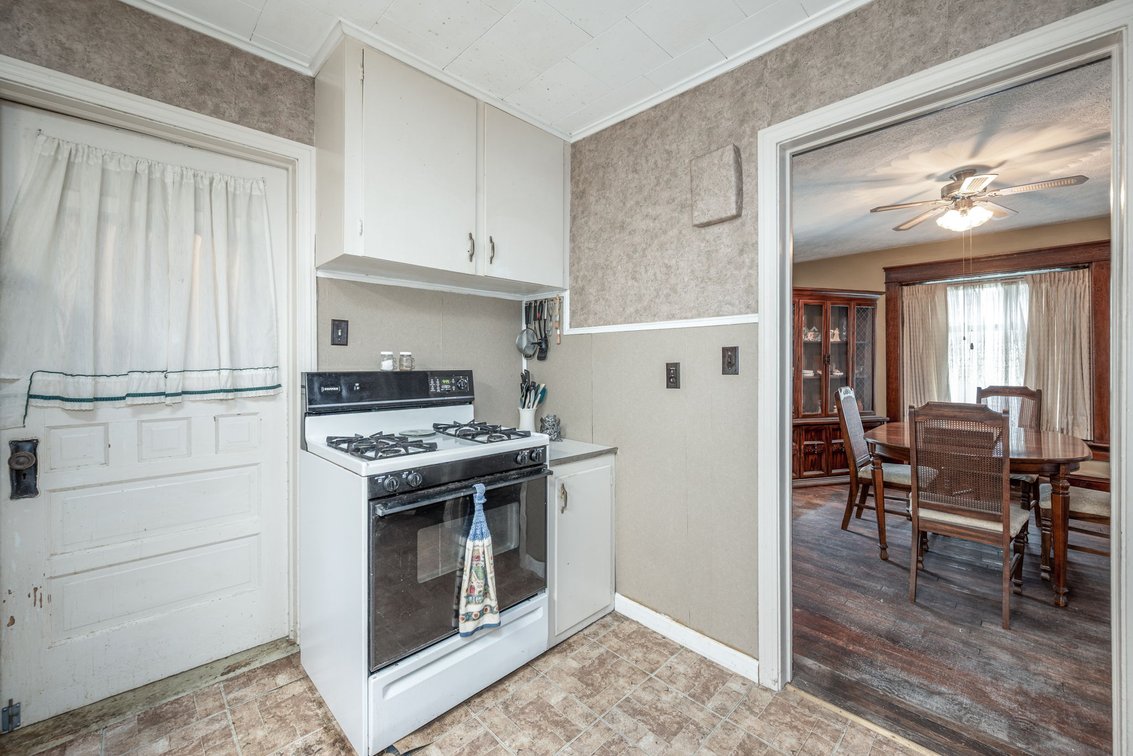 Image for REAL ESTATE AUCTION • 267 RIDDLE RAVENNA OH 44266