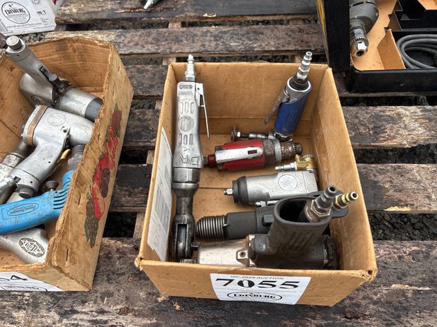 Image for D1. (6) air tools