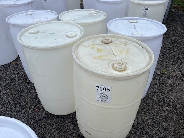 Image for D1. (5) 55 gallon plastic barrels. non-food grade.