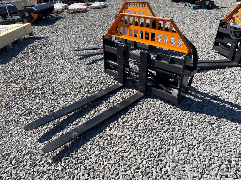 2026 Landhonor HPF-11-3000G Heavy-Duty Hydraulic Forks & Frame