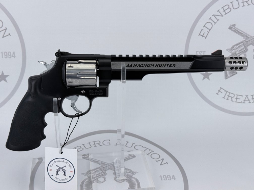 Smith & Wesson 629 Performance Center Hunter Revolver - .44 Magnum