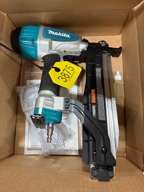 Makita medium crown stapler