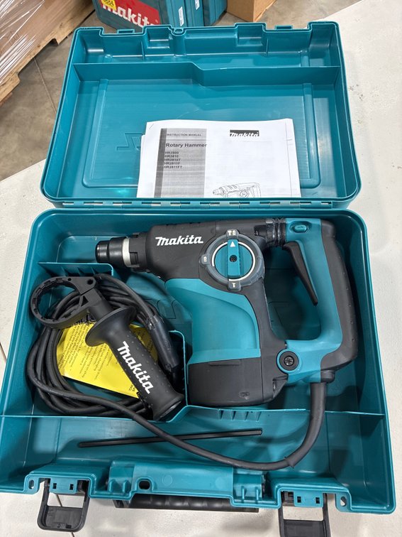 Rotary hammer drill