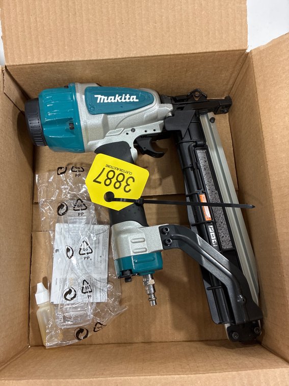 Medium crown stapler