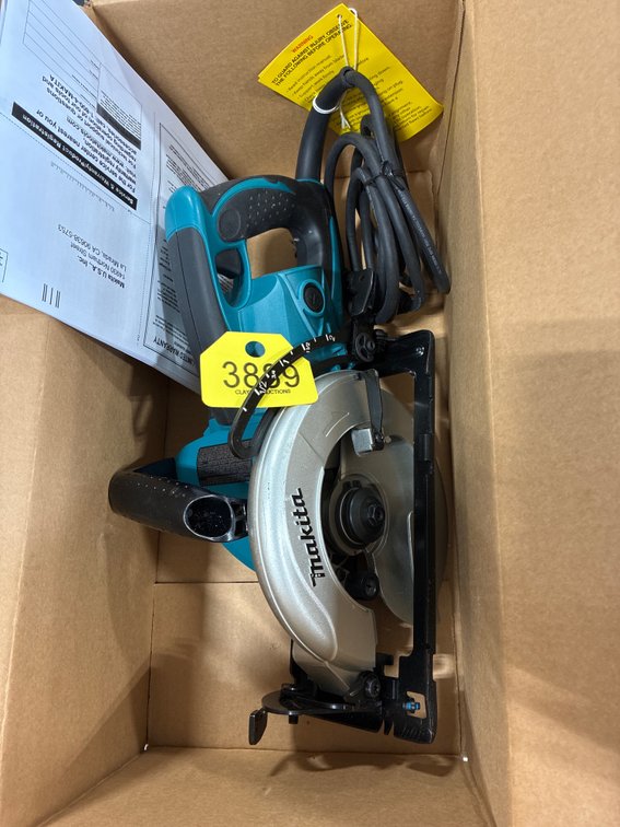Makita skil saw