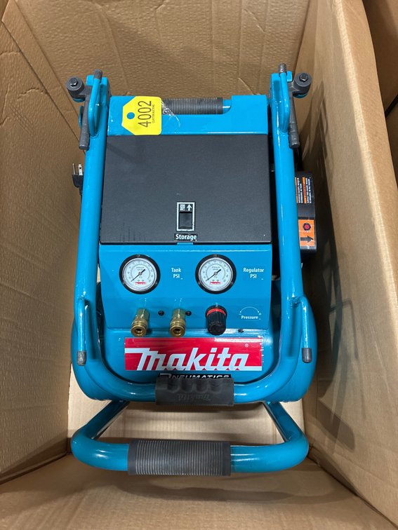 Makita air compressor