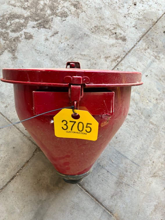 Safety funnel for 55 gallon drum