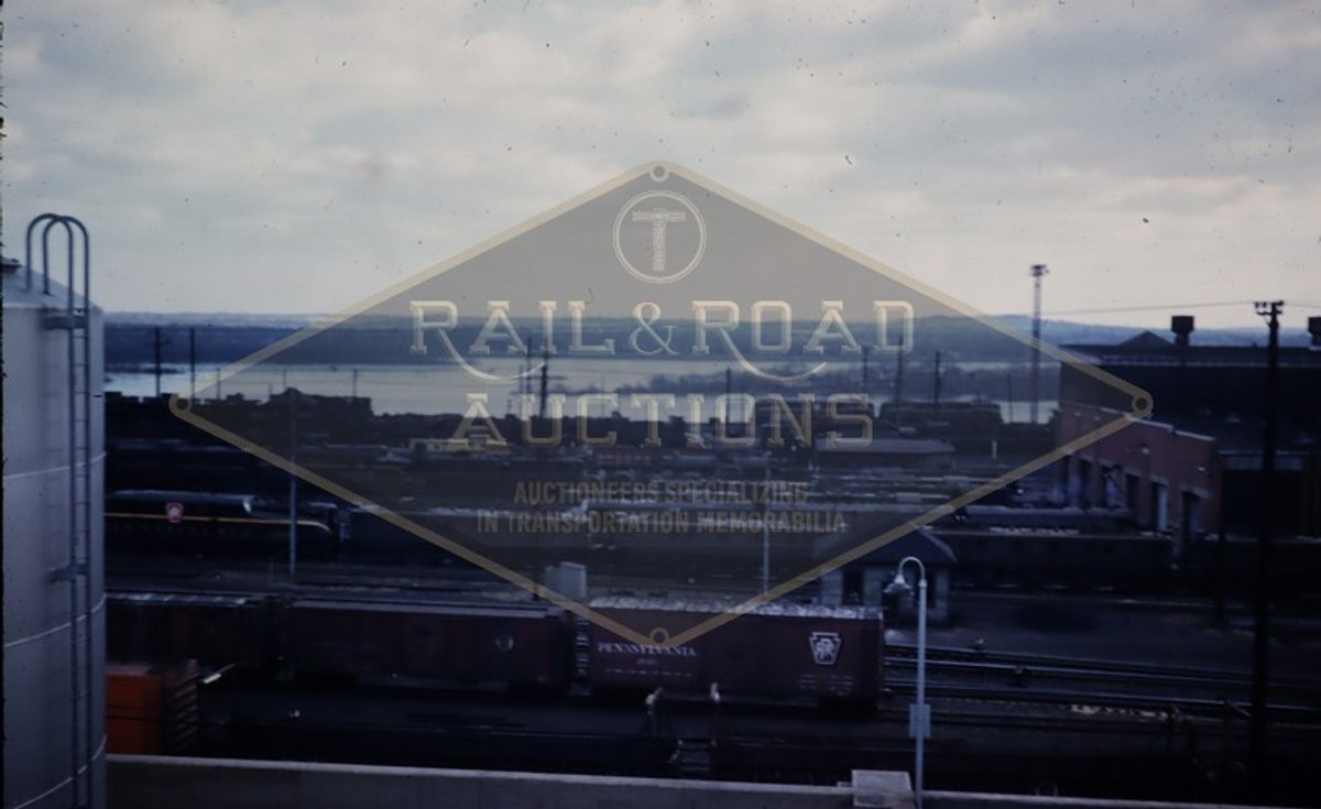 21 Slides - Pennsylvania, NdeM Steam, Chicago Burlington and Quincy, LNER Steam, Chicago, Rock Island & Pacific Steam, Amtrak Turbotrain, Union Pacific Steam, Santa Fe Steam