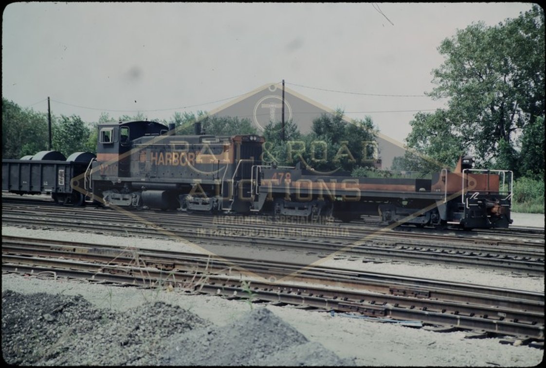 18 Slides - Indiana Harbor Belt, Chessie, Seaboard, CSX, Louisville and Nashville, Family Lines, Grand Trunk