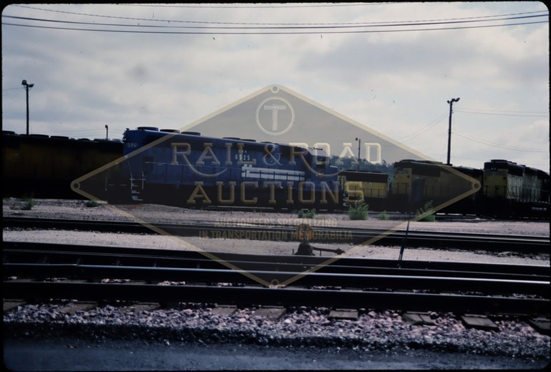 15 Slides - Conrail, Chicago and North Western, Iowa Interstate, Burlington Northern, Regional Transportation Authority