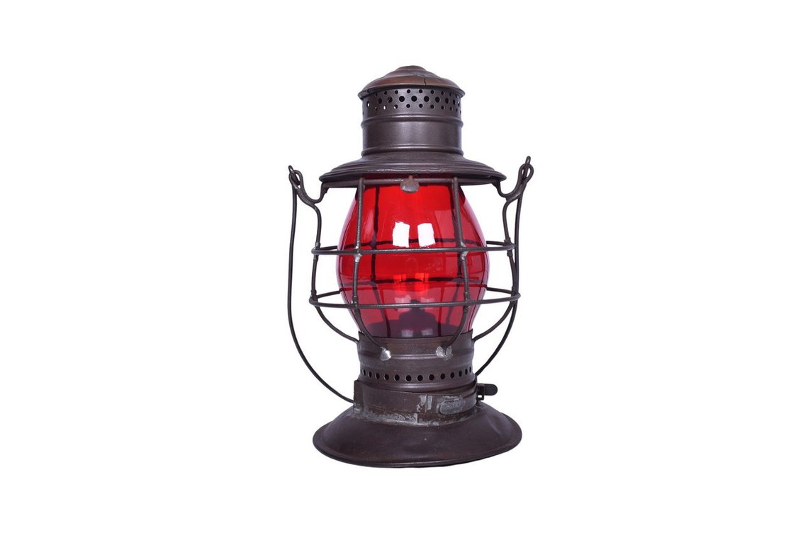Dietz No. 39 Chicago & Milwaukee Railroad Brass Top Bell Bottom Lantern