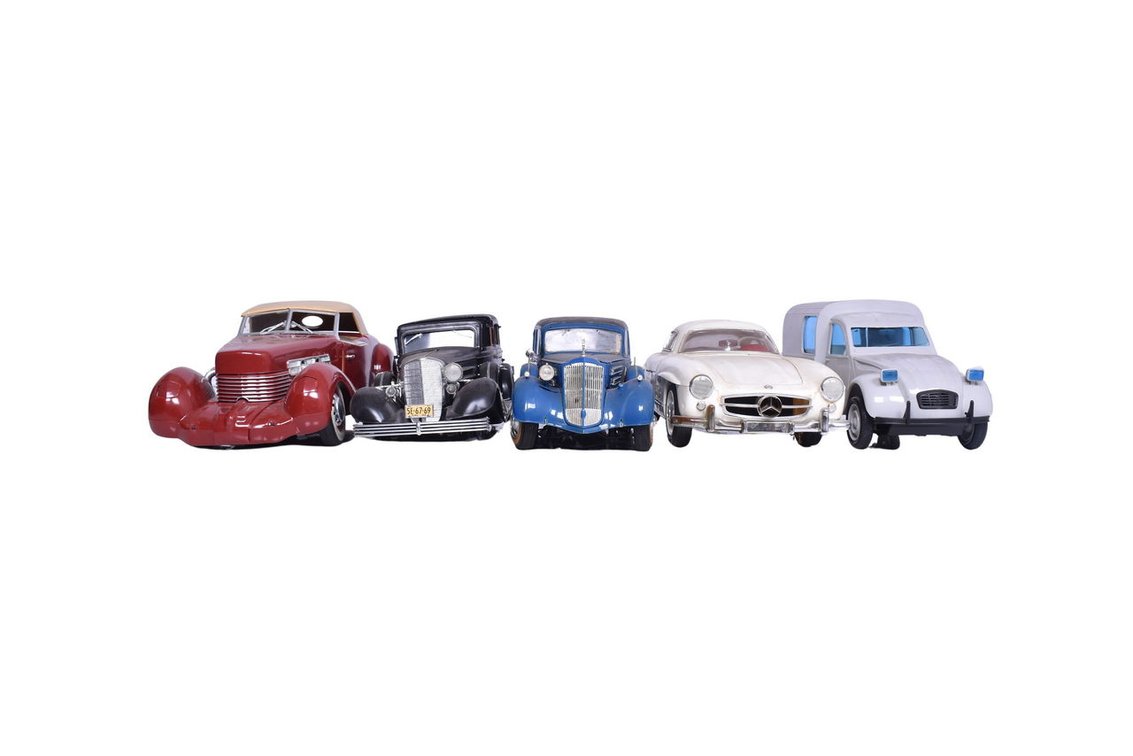 5 Large Plastic Models - Mercedes Benz SL300, Welly Citroen 2CV, Packard, Cadillac, Cord