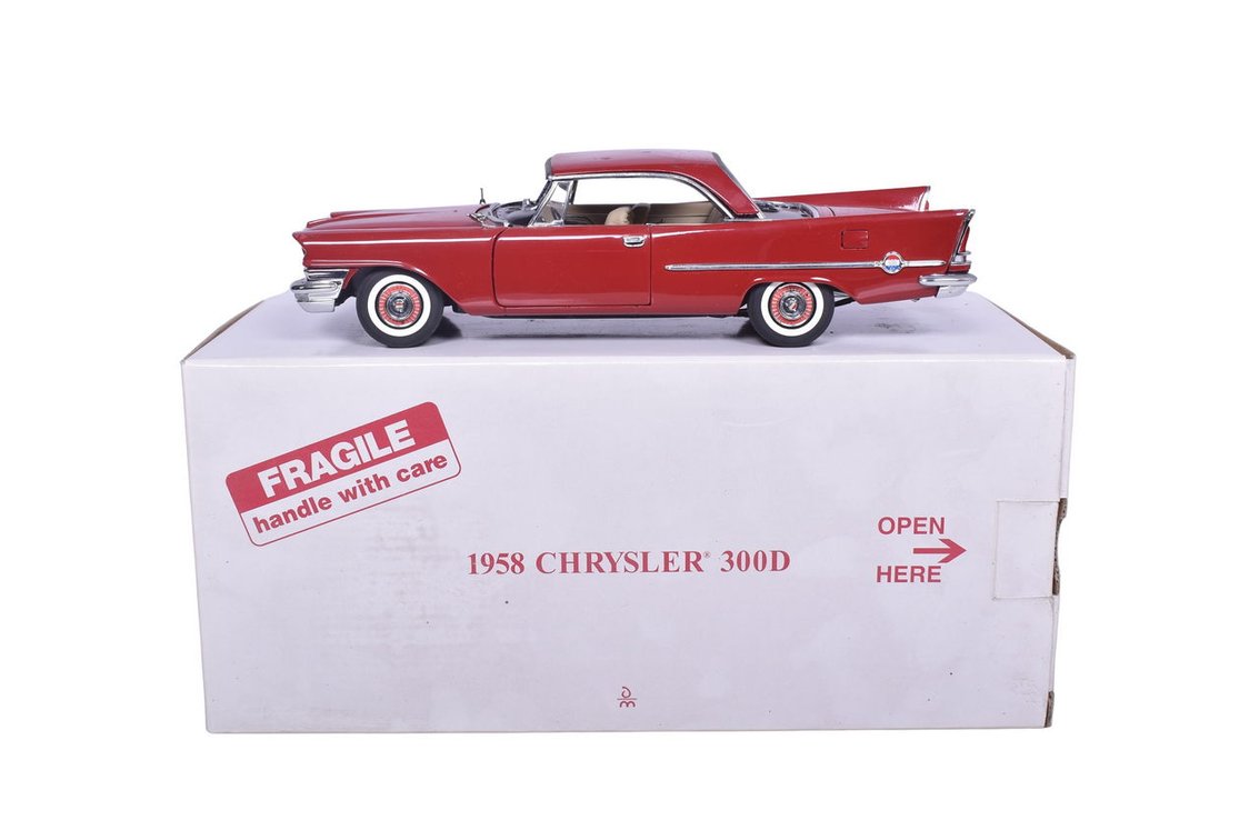 Danbury Mint 1:24 Diecast 1958 Chrysler 300D