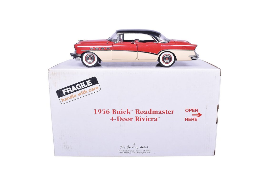 Danbury Mint 1:24 Diecast 1956 Buick Roadmaster 4-Door Riviera