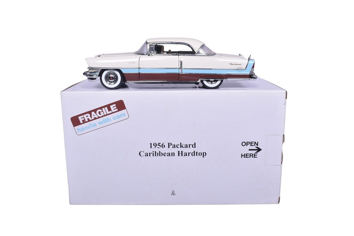 Danbury Mint 1:24 Diecast 1956 Packard Caribbean