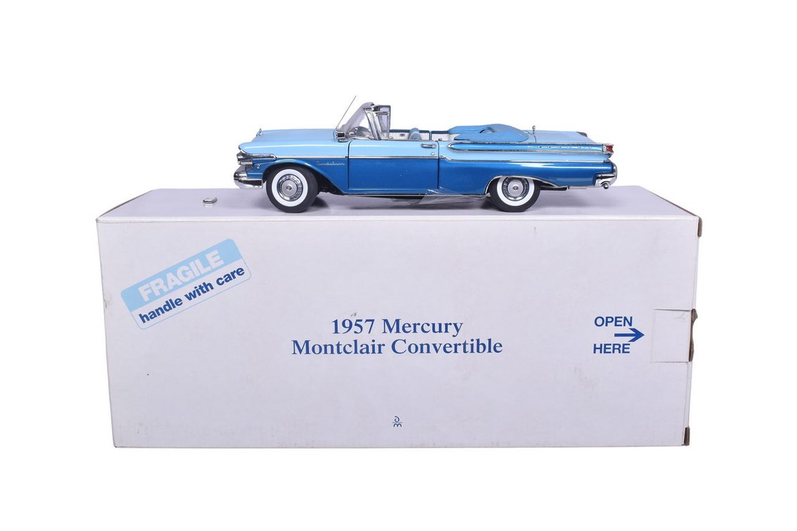 Danbury Mint 1:24 Diecast 1957 Mercury Montclair Convertible