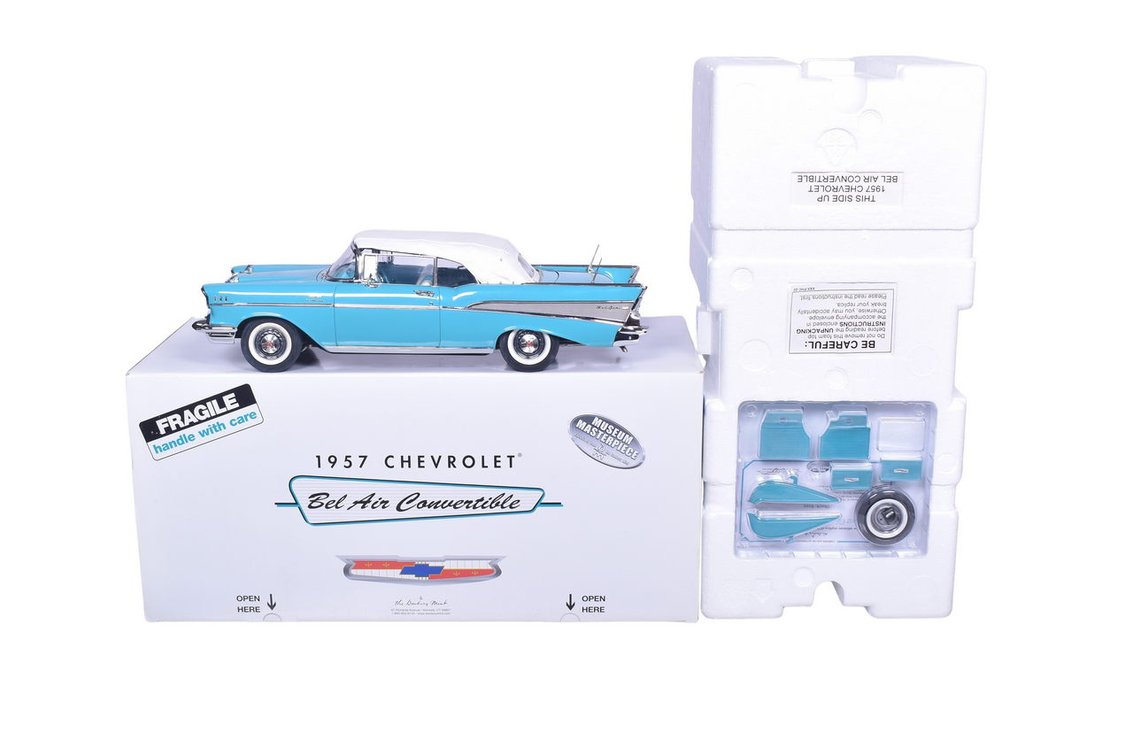 Danbury Mint 1:12 Diecast 1957 Chevrolet Bel Air Convertible