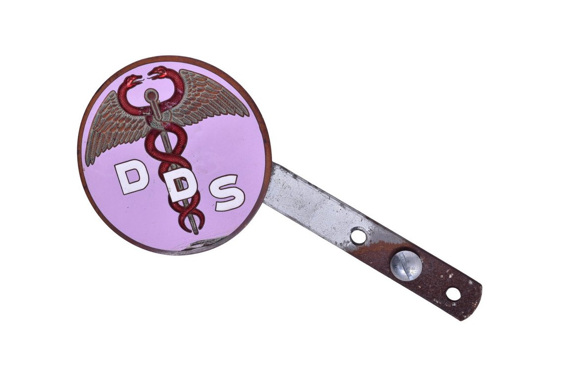 Doctor of Dental Surgery Enamel License Plate Topper