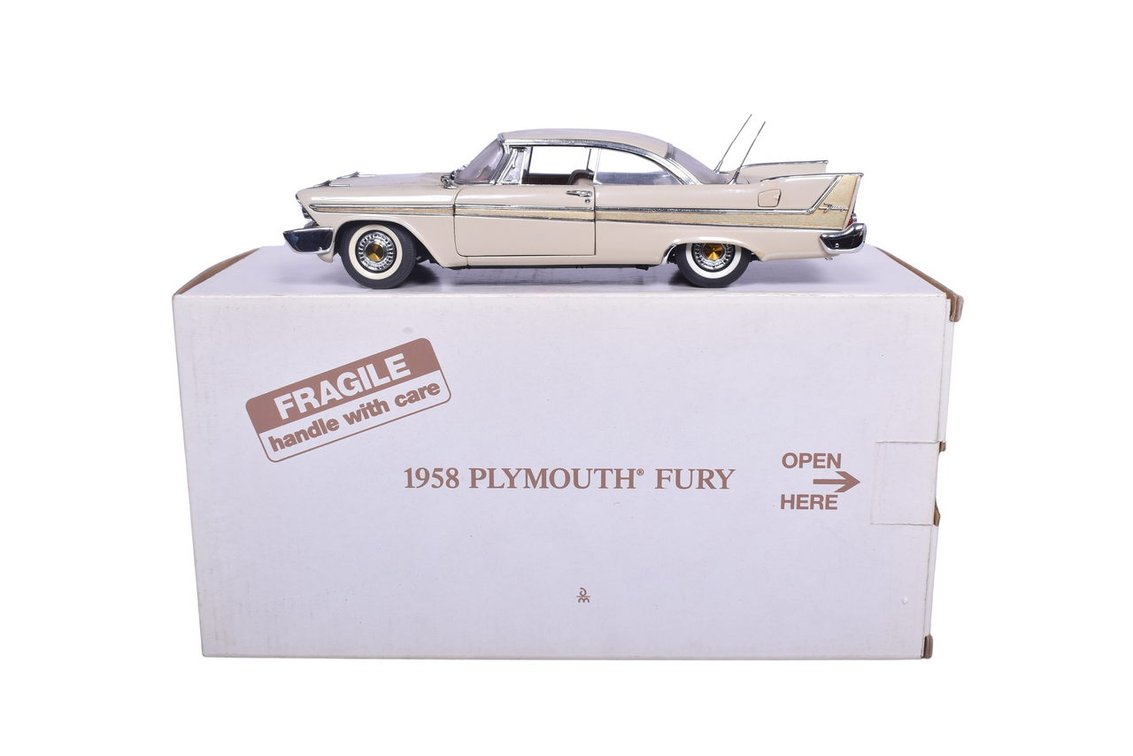 Provence Moulage 1949 Oldsmobile 88 Convertible - Yellow w/ Black Top