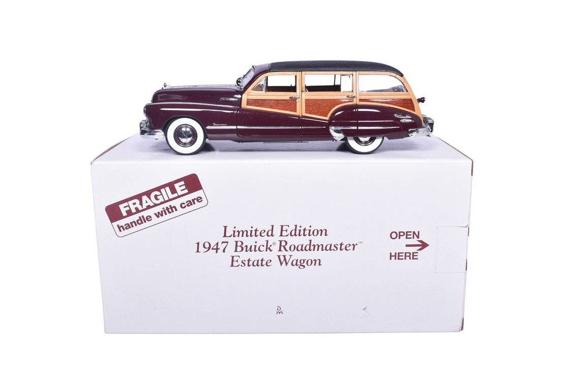 Danbury Mint 1:24 Diecast 1947 Buick Roadmaster Estate Wagon