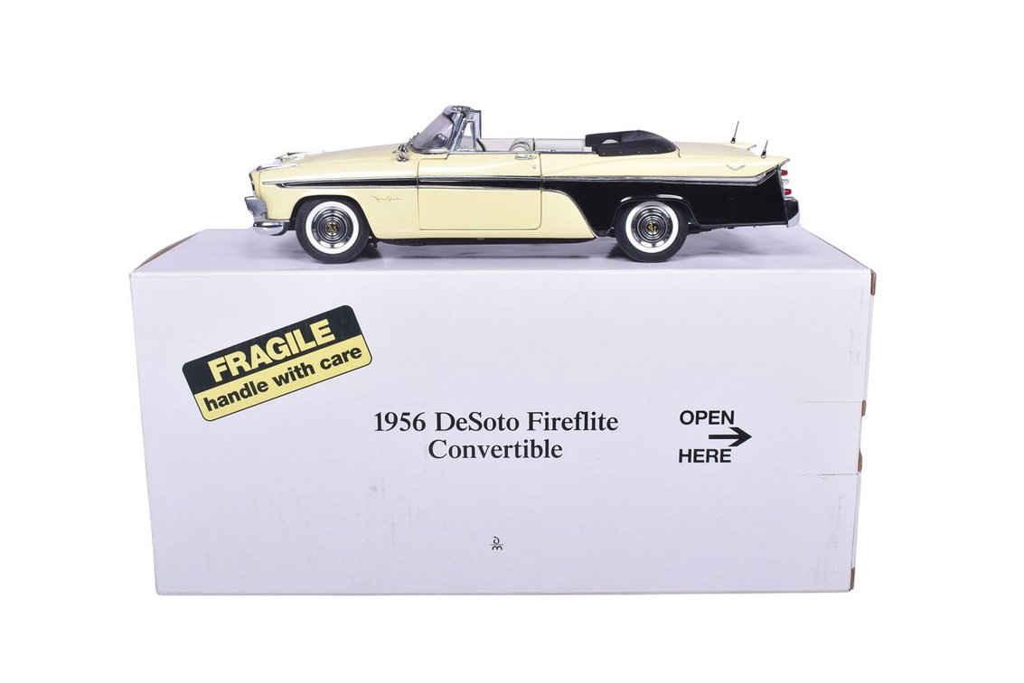 Danbury Mint 1:24 Diecast 1956 Desoto Fireflite Convertible