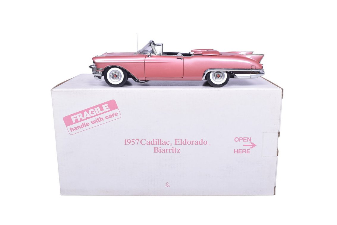 Danbury Mint 1:24 Diecast 1957 Cadillac Eldorado Biarritz