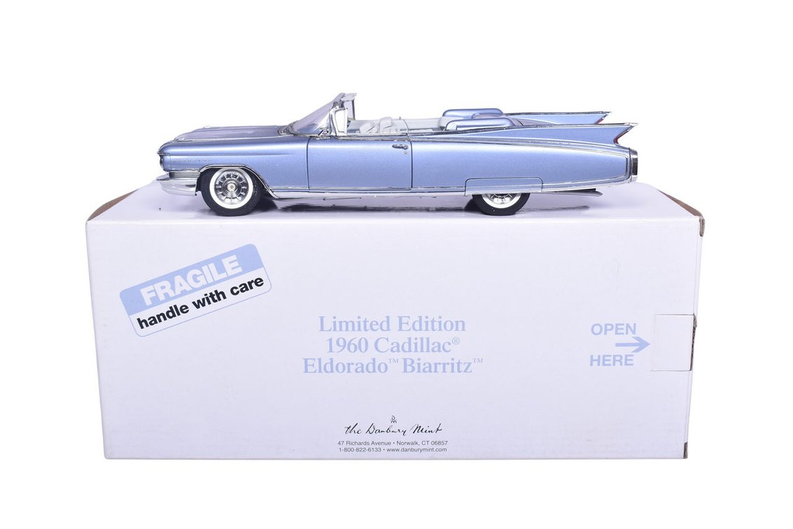 Danbury Mint 1:24 Diecast 1960 Cadillac Eldorado Biarritz