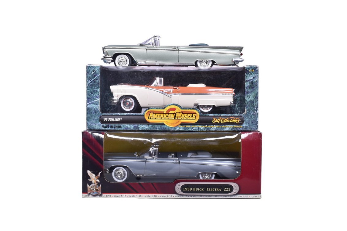 Trio of 1:18 Scale Models - American Muscle 1956 Sunliner, Two Road Signature Buick Electra 225