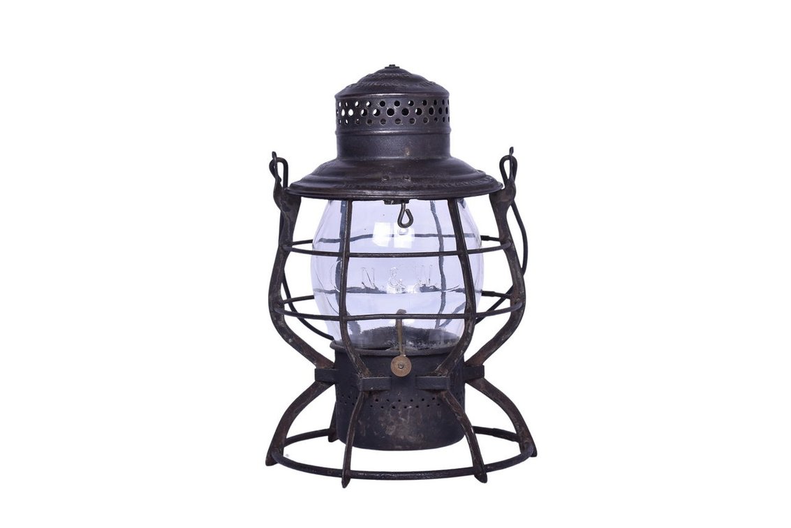 Adams & Westlake Norfolk and Western Railway Railroad Lantern with Clear Cast Globe