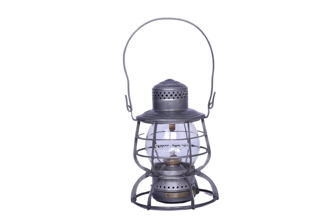 Armspear Southern Railway Railroad Lantern with Clear Cast Globe