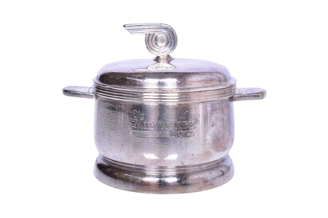 International Silver Milwaukee Road Double Handled Sugar Bowl w/ Lid 6 Oz