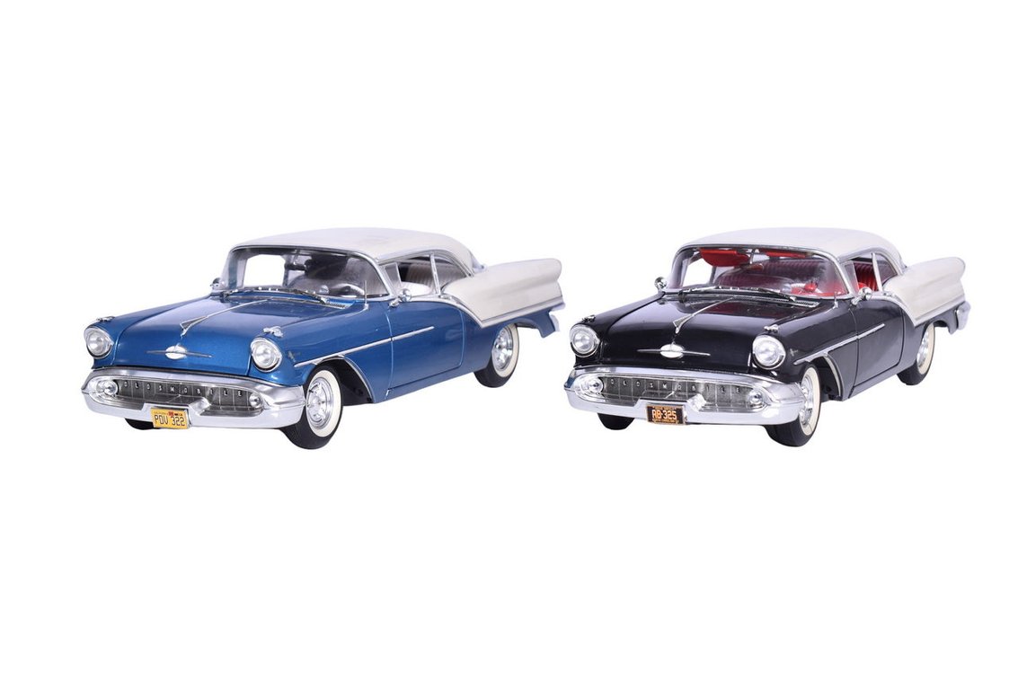 Pair of Highway 61 1:18 1957 Oldsmobile Super 88 Two Tone Model Cars