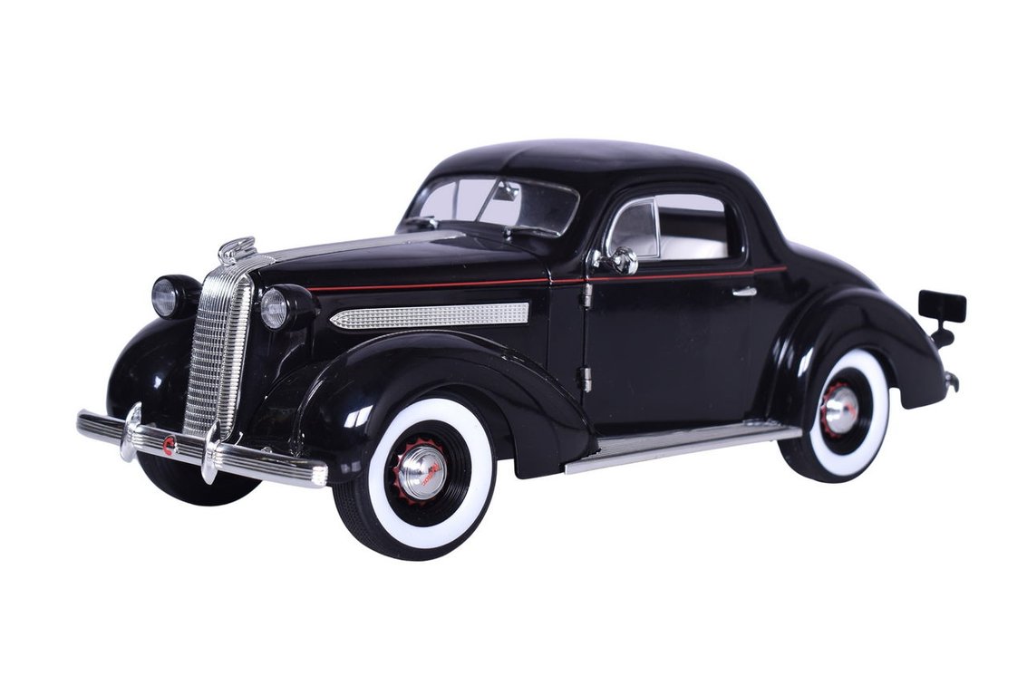 Signature Models 1:18 Die Cast 1936 Pontiac Deluxe