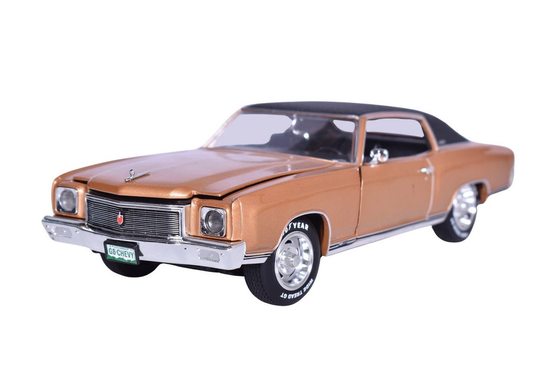 American Muscle 1:18 Die Cast 1971 Chevy Monte Carlo SS