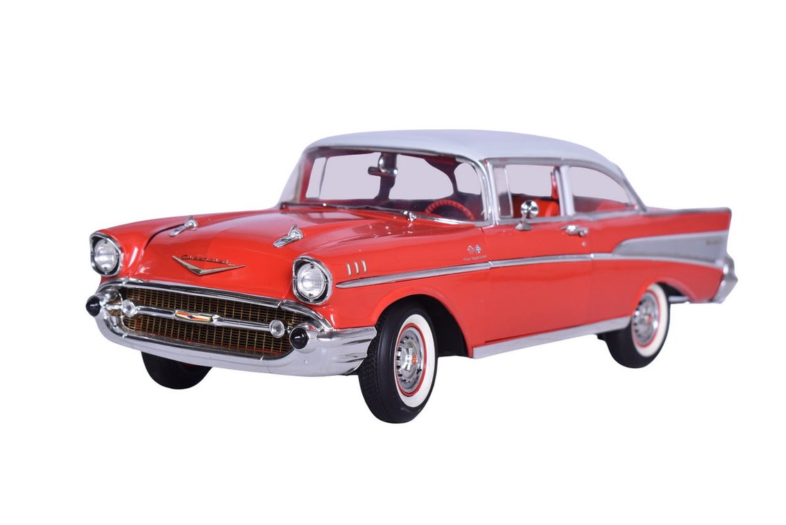 Highway 61 1:18 Die Cast 1957 Chevy Bel Air Sedan Model
