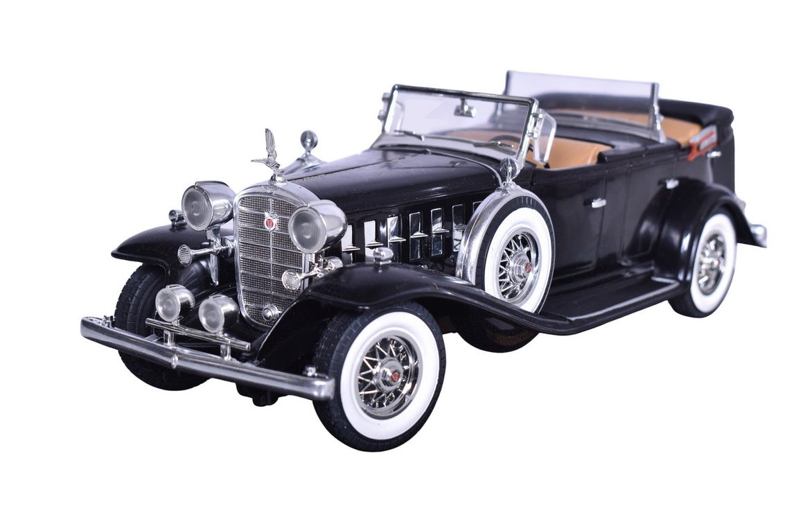Anson 1:18 Die Cast 1932 Chevrolet Cadillac Model