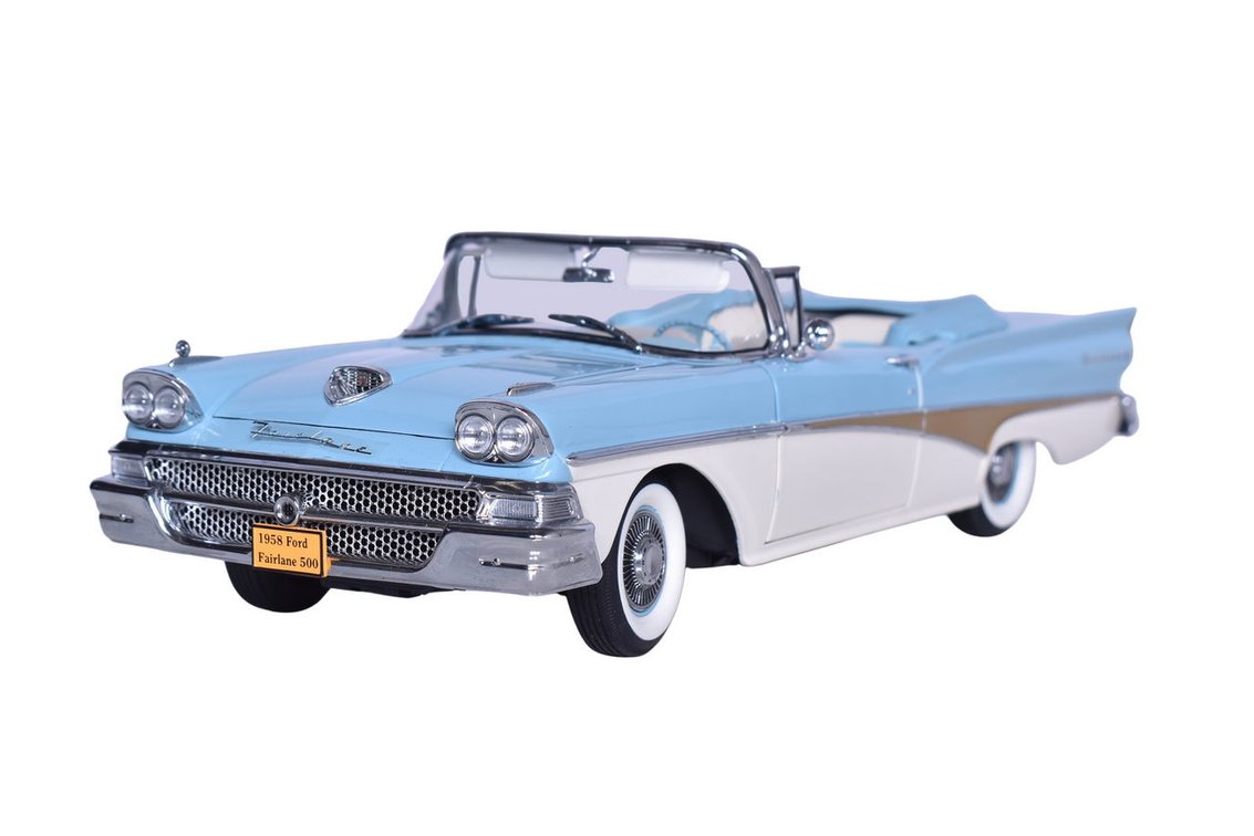 Sun Star 1:18 Die Cast 1958 Ford Fairlane 500 Open Convertible