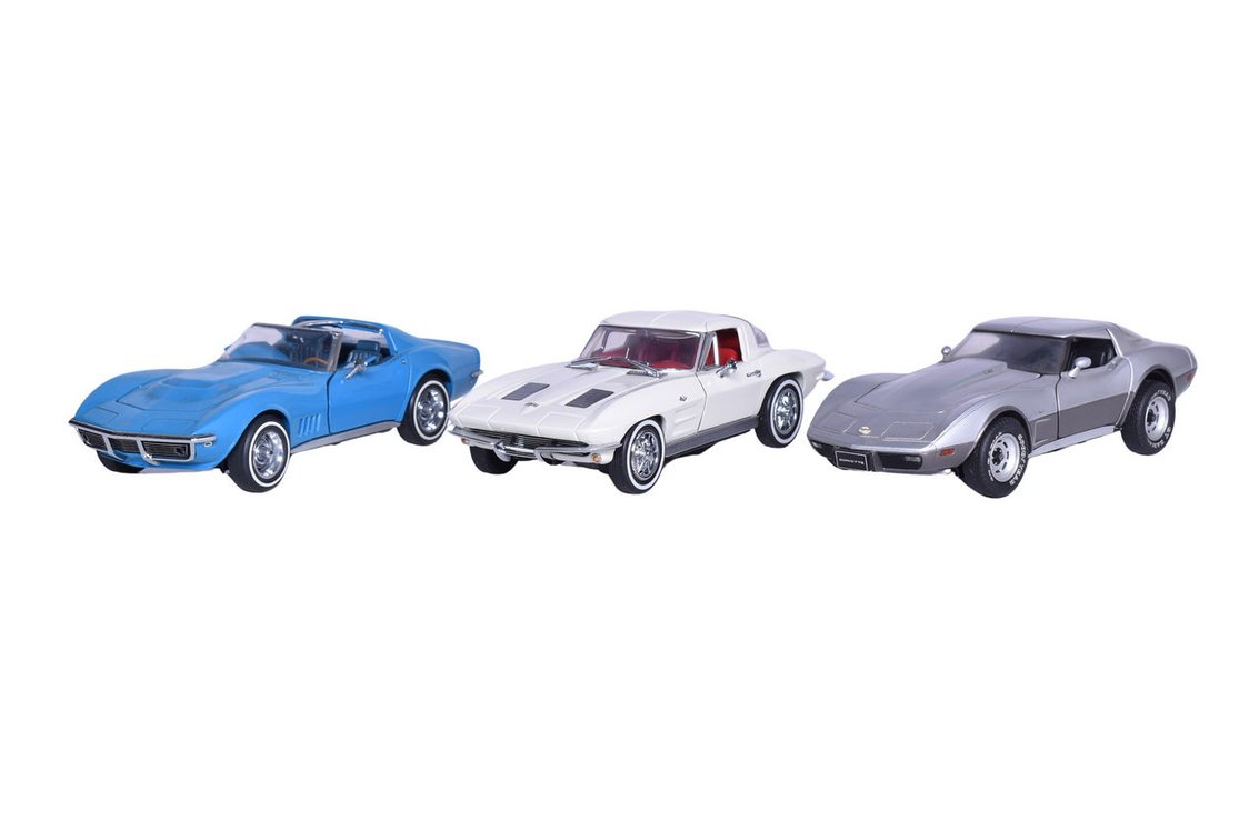 Three Franklin Mint 1:24 Die Cast Chevrolet Corvette Models - 1963, 1968, 1978