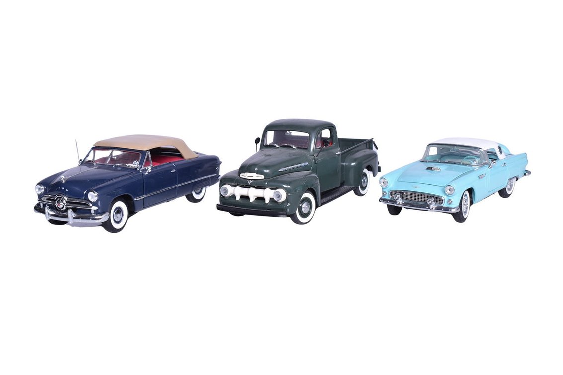 Three 1:24 Die Cast 1950s Ford Models - Convertible, Thunderbird, F-1 Pickup - Franklin Mint
