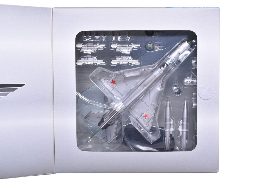 Hobby Master 1:72 MIG-21 SMT "Hump Back" Die Cast Soviet Air Force No. 92 Military Plane - NIB