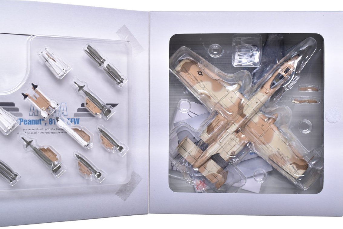 Hobby Master 1:72 A-10A "Peanut" 917th TFW Die Cast Military Plane