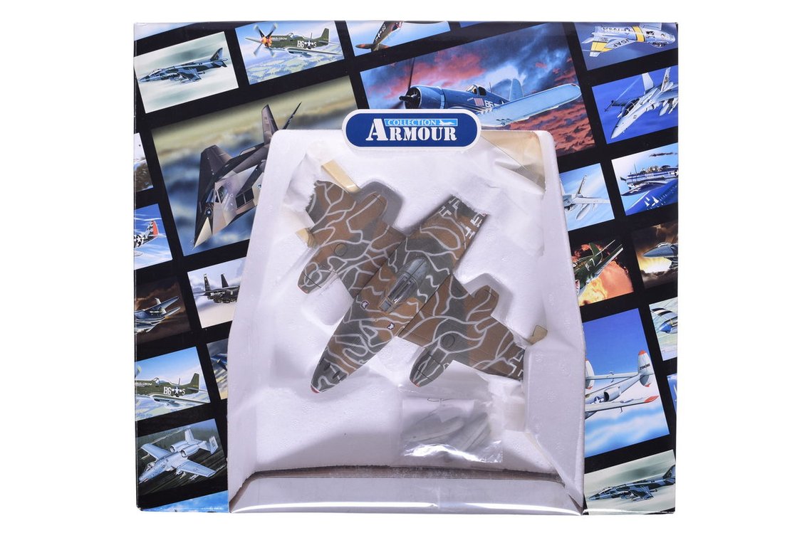 Franklin Mint / Armour Collection 1:48 Messerschmitt 262 "Red B" Die Cast Military Plane