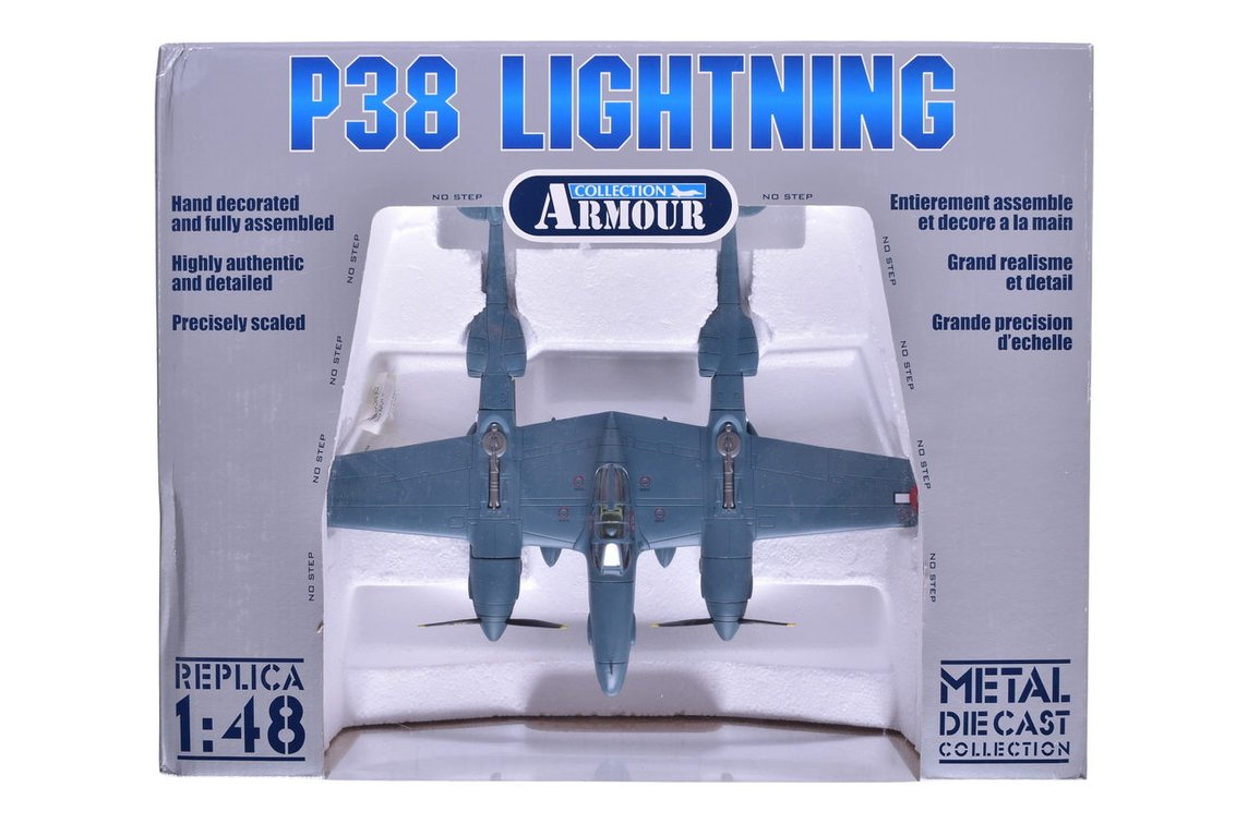 Franklin Mint / Armour Collection 98118 P-38/F-5 Lightning Armee de l’Air Diecast Plane