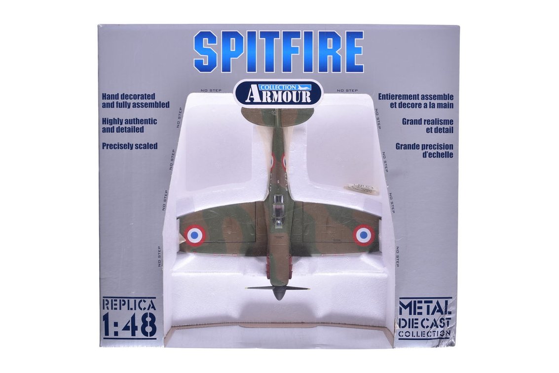 Armour Collection / Franklin Mint 1:48 WWII France Armee De L'Air Spitfire MK. I Diecast Plane