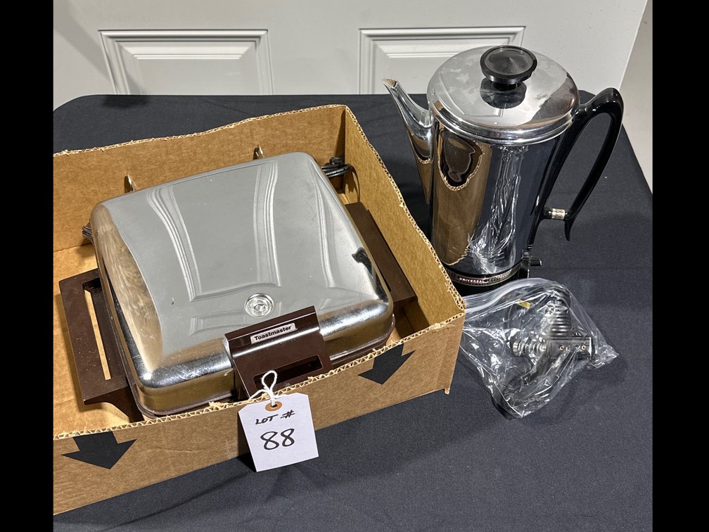 Waffle Iron & Universal Coffeematic