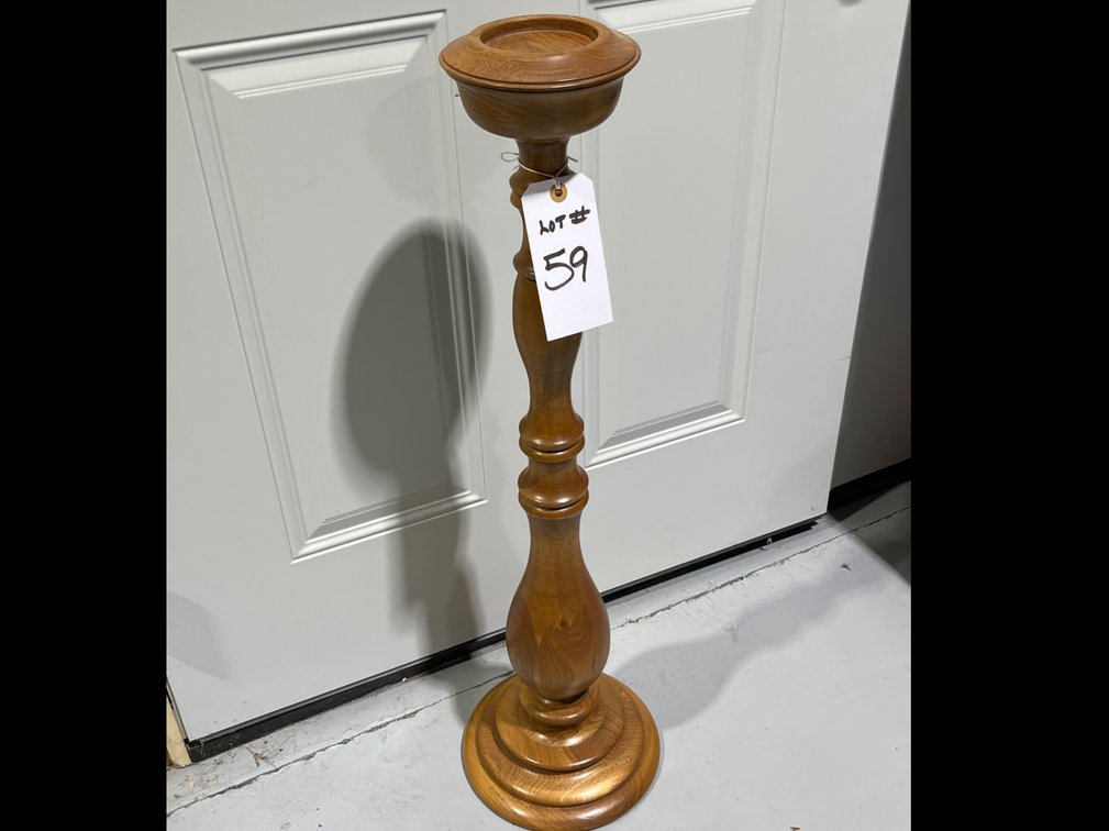 Oak Candle Pillar