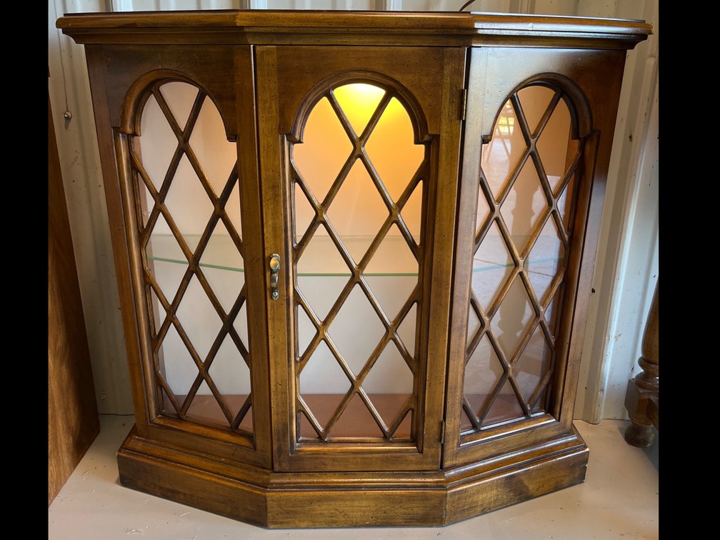 Lighted Curio Cabinet 