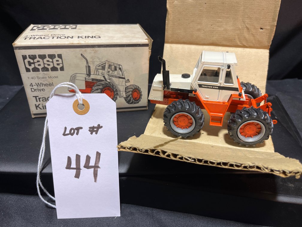 Case 4- Wheel Drive Traction King 1/40th