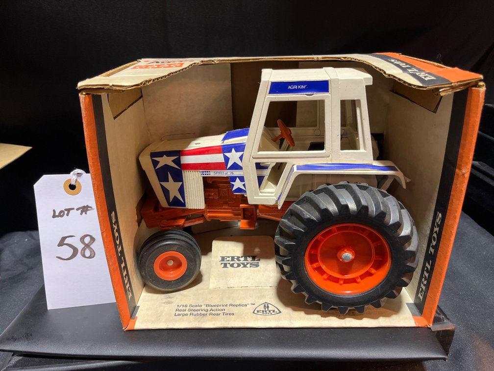 Case Agri King Spirit of “76 Tractor 1/16th